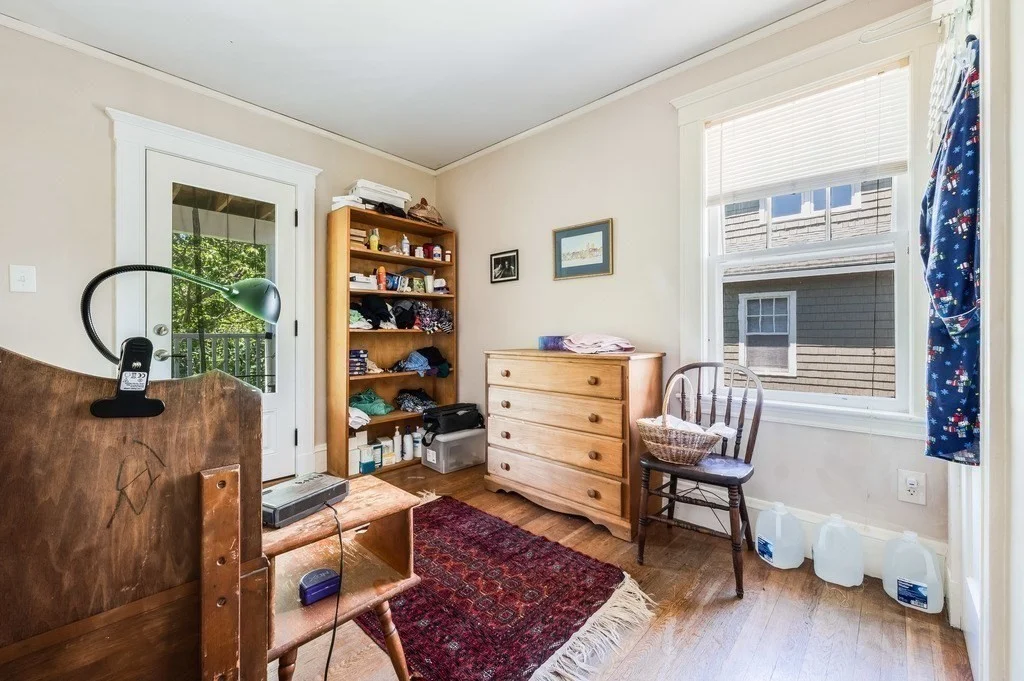 3 bed, 2 bath apartment for rent at 202 Lakeview Unit 2, Cambridge — photo 10 of 20