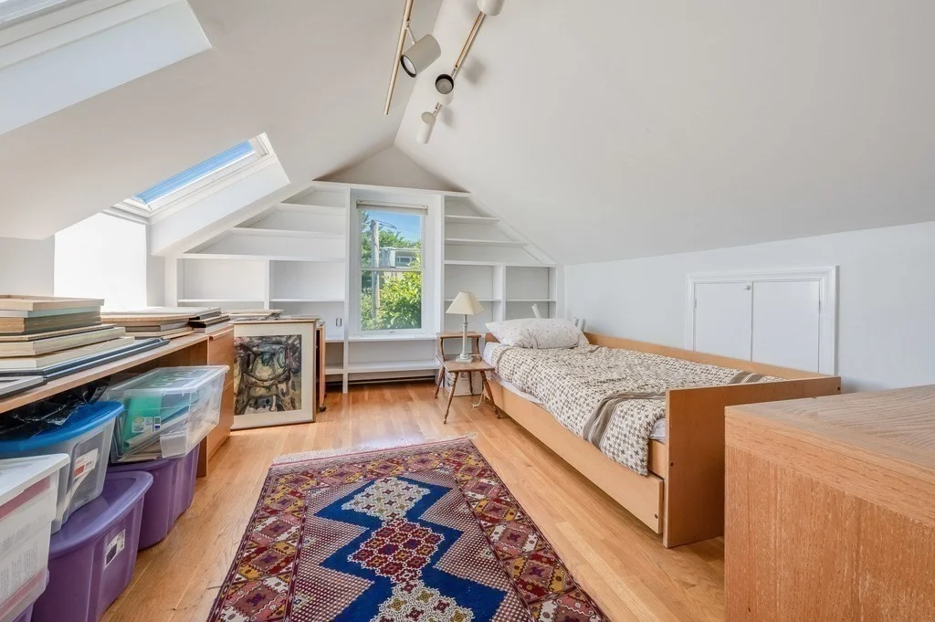 3 bed, 2 bath apartment for rent at 202 Lakeview Unit 2, Cambridge — photo 17 of 20