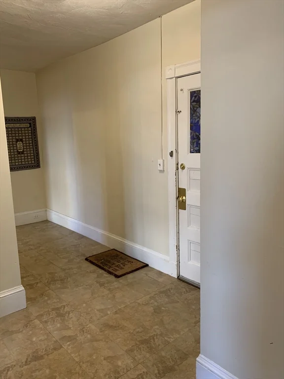 3 bed, 1 bath apartment for rent at 202 Pearl St Unit 1, Somerville — photo 4 of 12