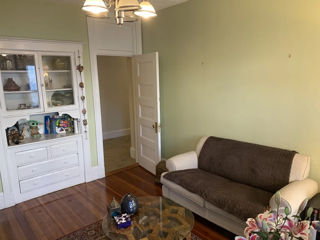 3 bed, 1 bath apartment for rent at 202 Pearl St Unit 1, Somerville — photo 6 of 12