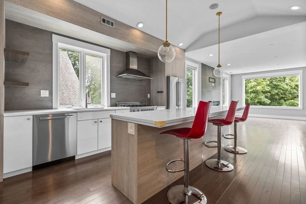3 bed, 2 bath apartment for rent at 202 Rawson Rd Unit 3, Aspinwall Hill — photo 3 of 17