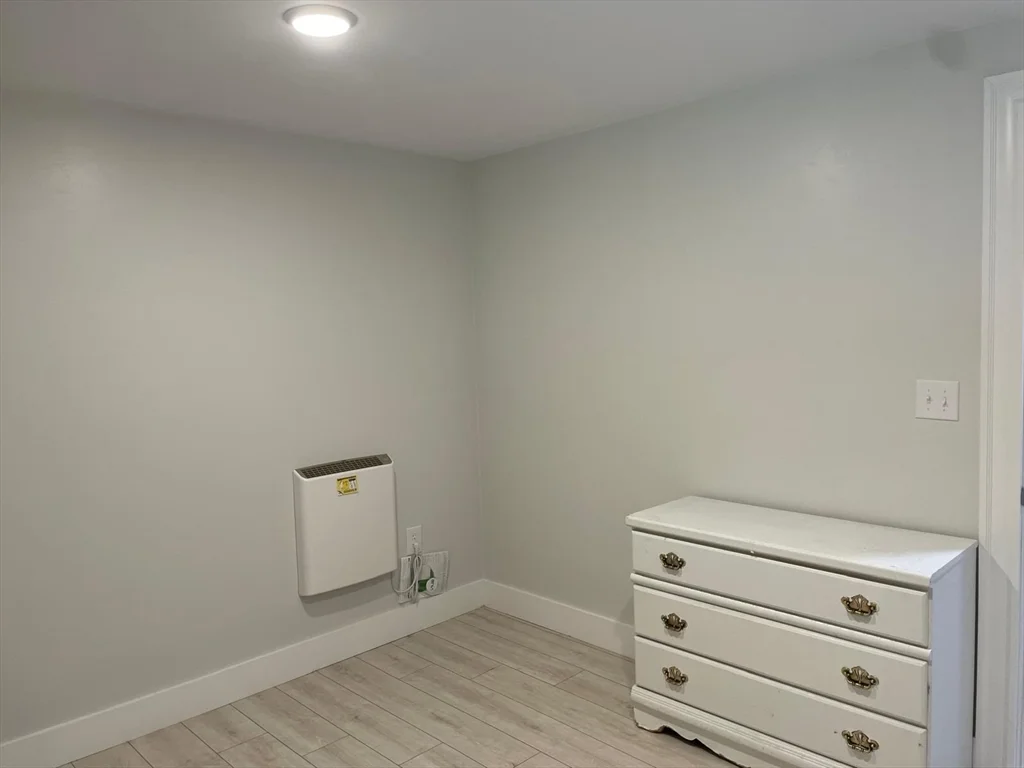 2 bed, 1 bath apartment for rent at 202 Shores St Unit B, Taunton — photo 2 of 9