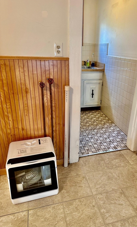 1 bed, 1 bath apartment for rent at 202 Washington St Unit 1R, Somerville — photo 5 of 11