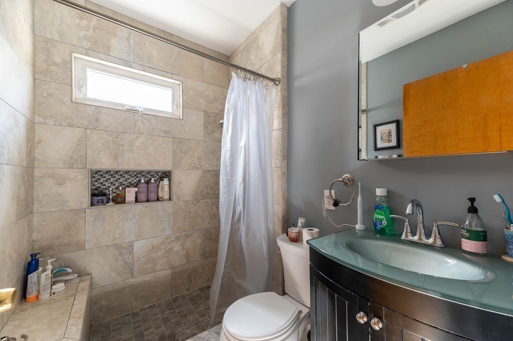 2 bed, 1 bath apartment for rent at 202 Washington St Unit 2, Somerville — photo 8 of 12