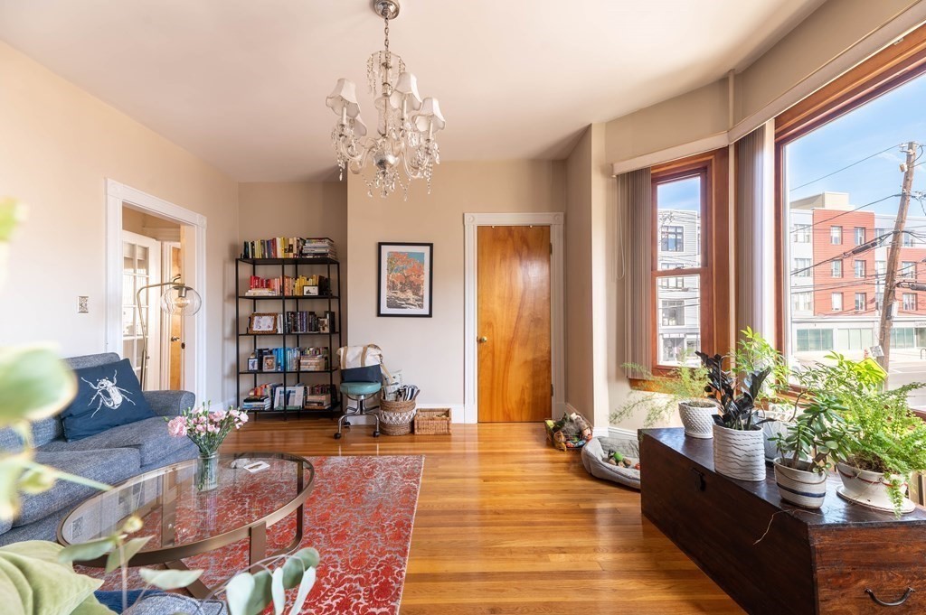 2 bed, 1 bath apartment for rent at 202 Washington St Unit 2, Somerville — photo 2 of 12
