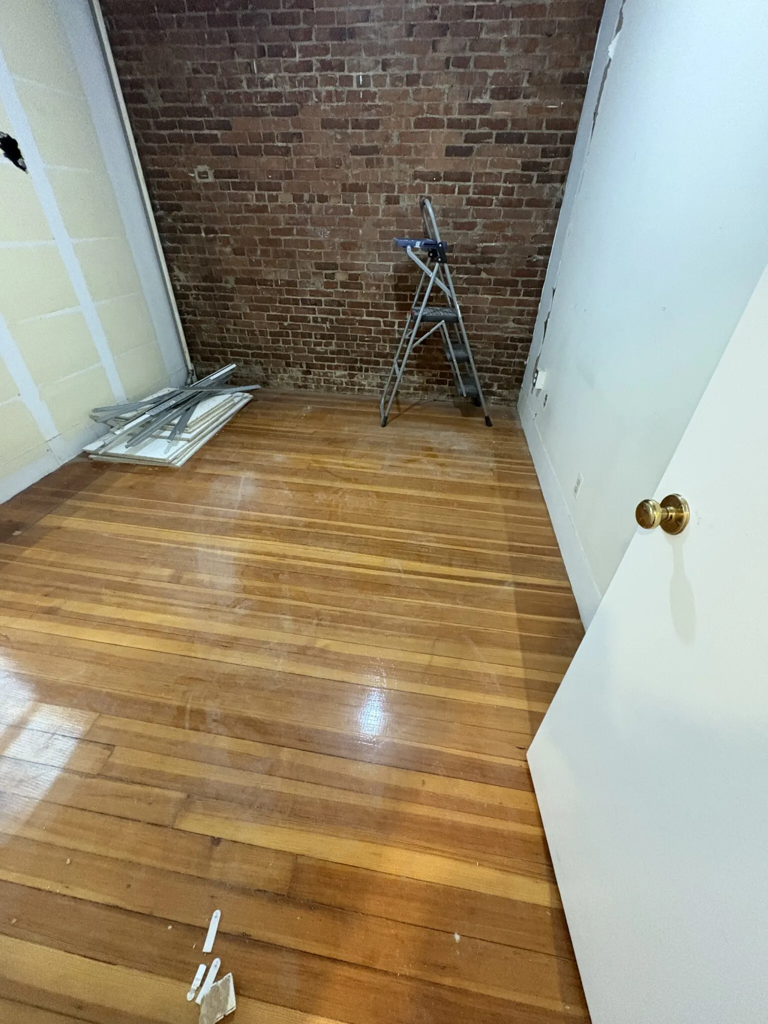 4 bed, 2 bath apartment for rent at 2020 Massachusetts Ave Unit 1A, North Cambridge — photo 11 of 15