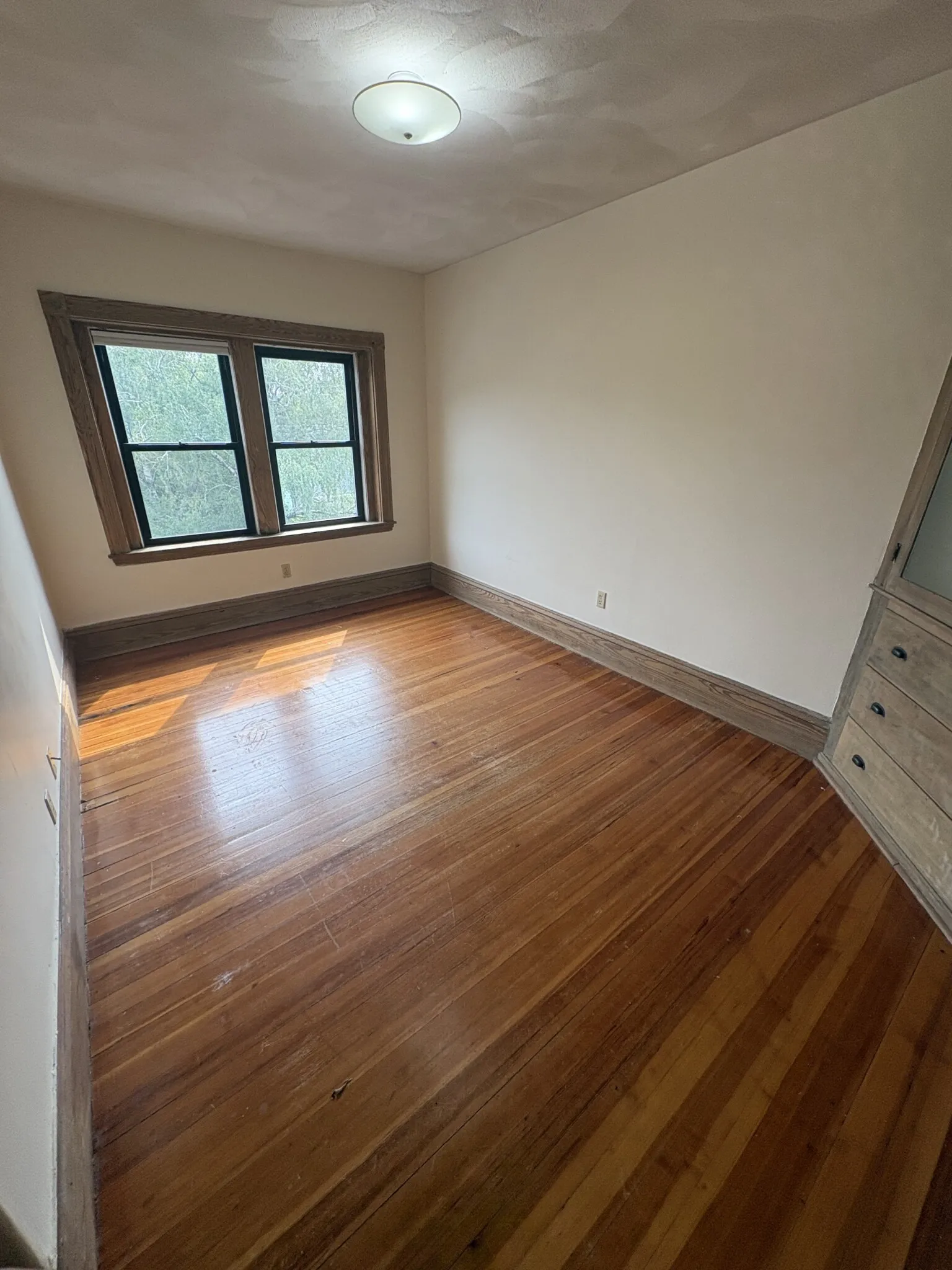 3 bed, 1 bath apartment for rent at 2020 Massachusetts Ave Unit 6, North Cambridge — photo 5 of 14