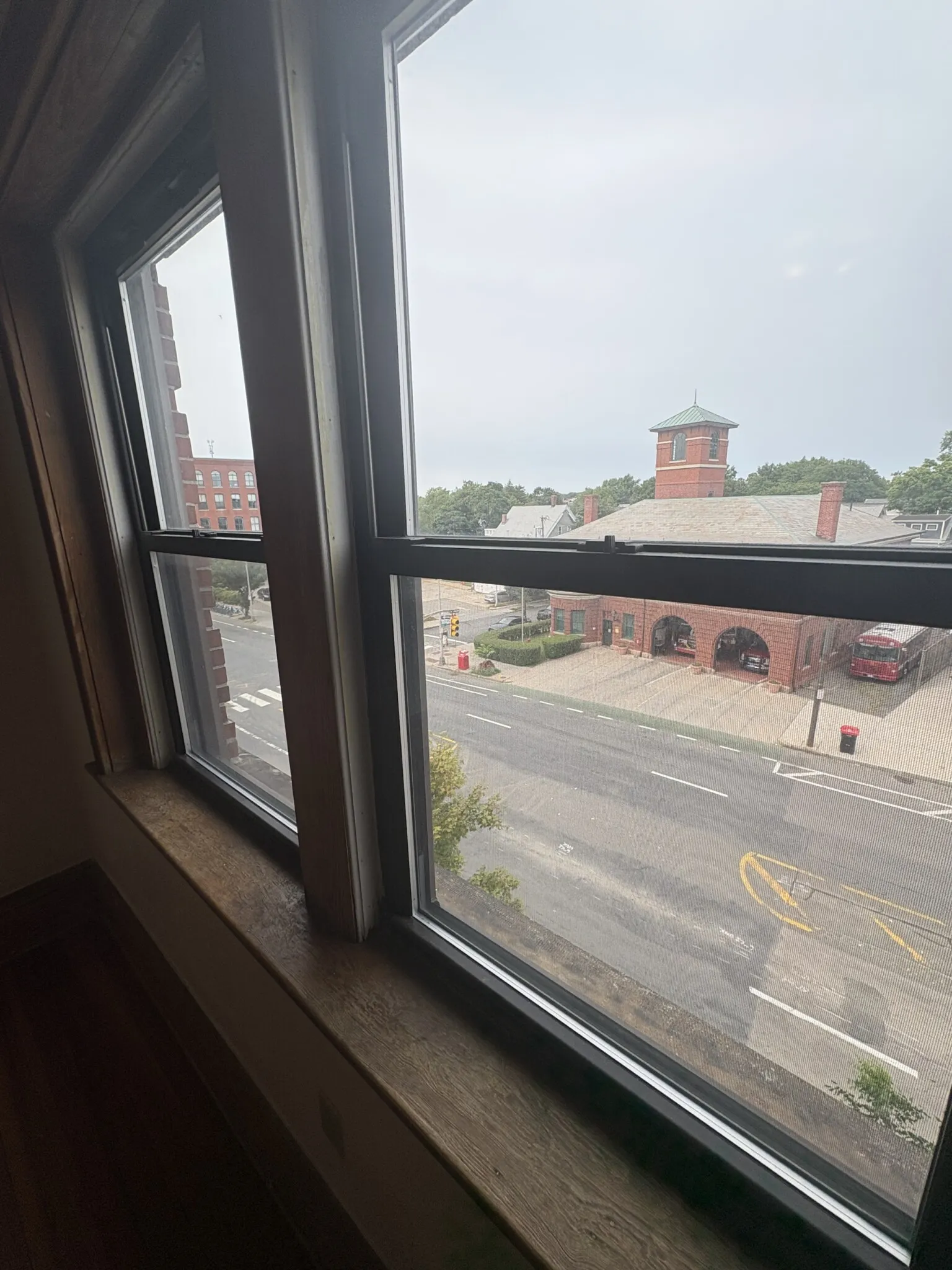3 bed, 1 bath apartment for rent at 2020 Massachusetts Ave Unit 6a, North Cambridge — photo 9 of 16