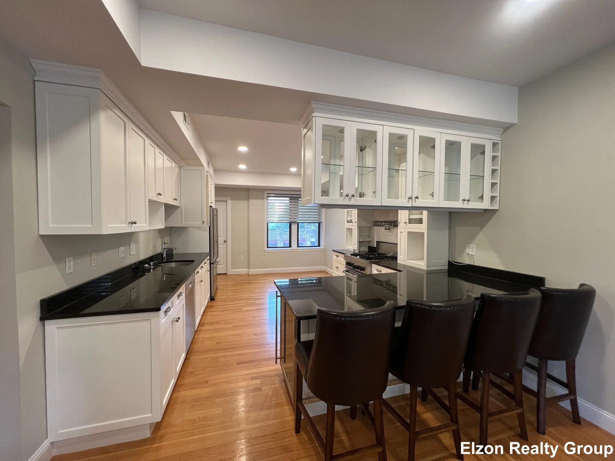 5 bed, 2.5 bath apartment for rent at 2021 Commonwealth Ave Unit A, Brighton