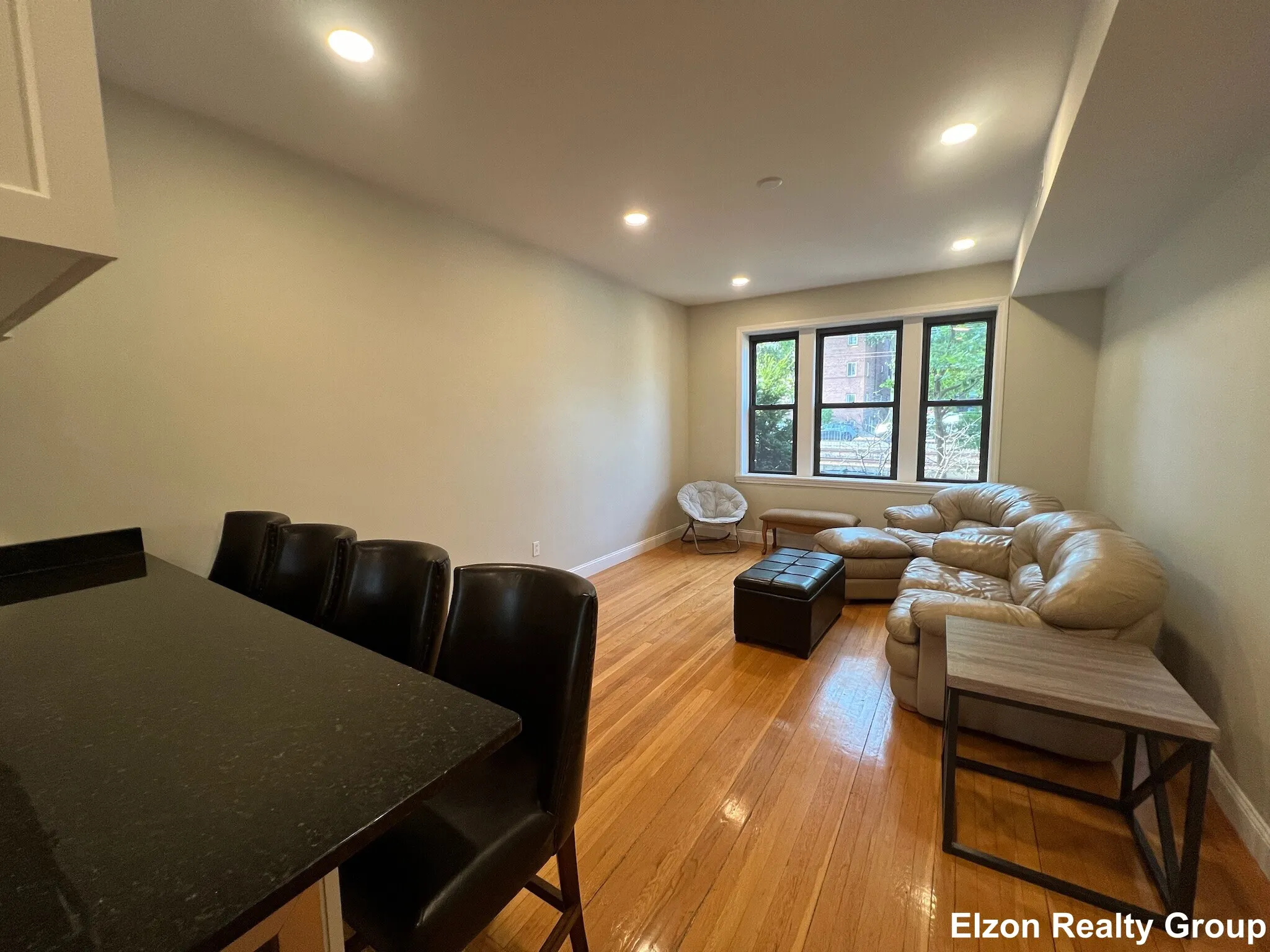 5 bed, 2.5 bath apartment for rent at 2021 Commonwealth Ave Unit A, Brighton — photo 3 of 19