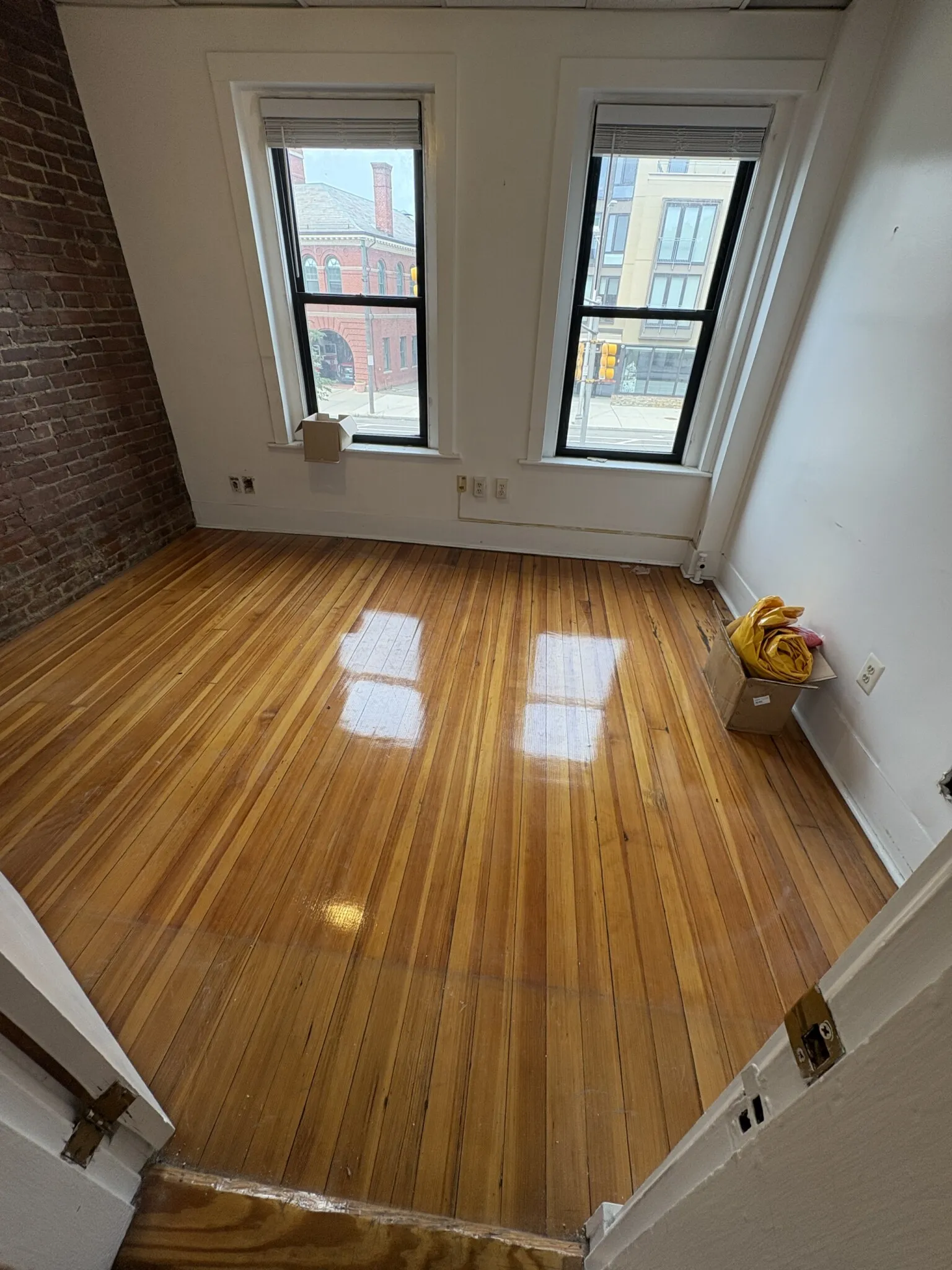 4 bed, 2 bath apartment for rent at 2024 Massachusetts Ave Unit 1, North Cambridge — photo 2 of 15