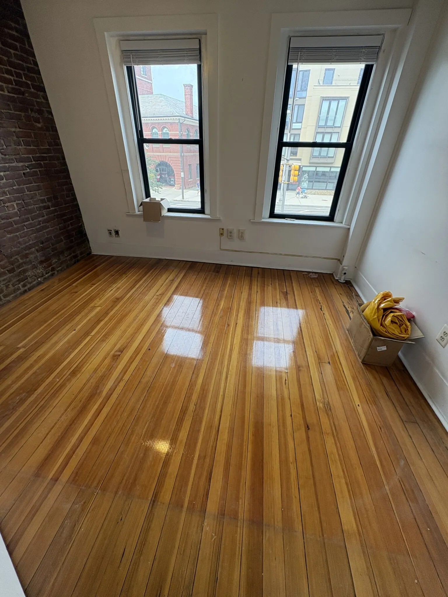 4 bed, 2 bath apartment for rent at 2024 Massachusetts Ave Unit 1, North Cambridge — photo 13 of 15