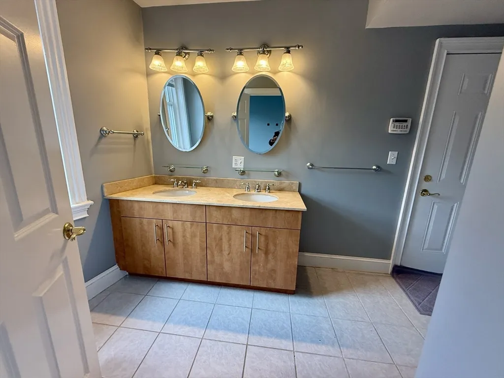 2 bed, 2 bath apartment for rent at 2025 Commonwealth Unit 6, Brighton — photo 7 of 10