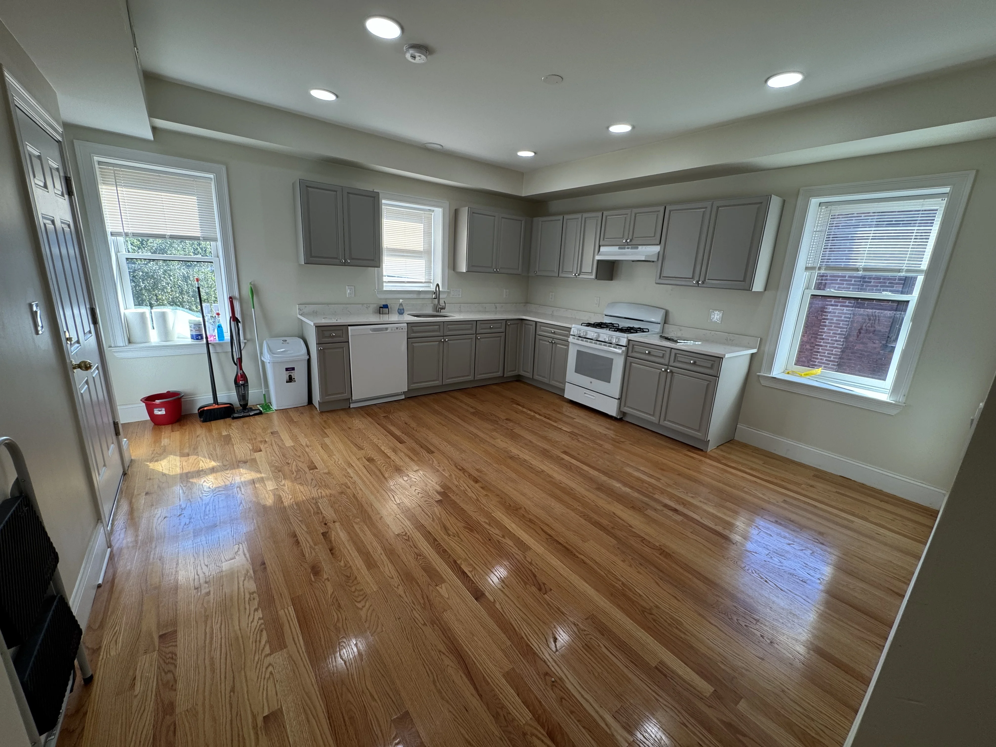 3 bed, 2 bath apartment for rent at 2028 Massachusetts Ave Unit 3, North Cambridge — photo 1 of 11