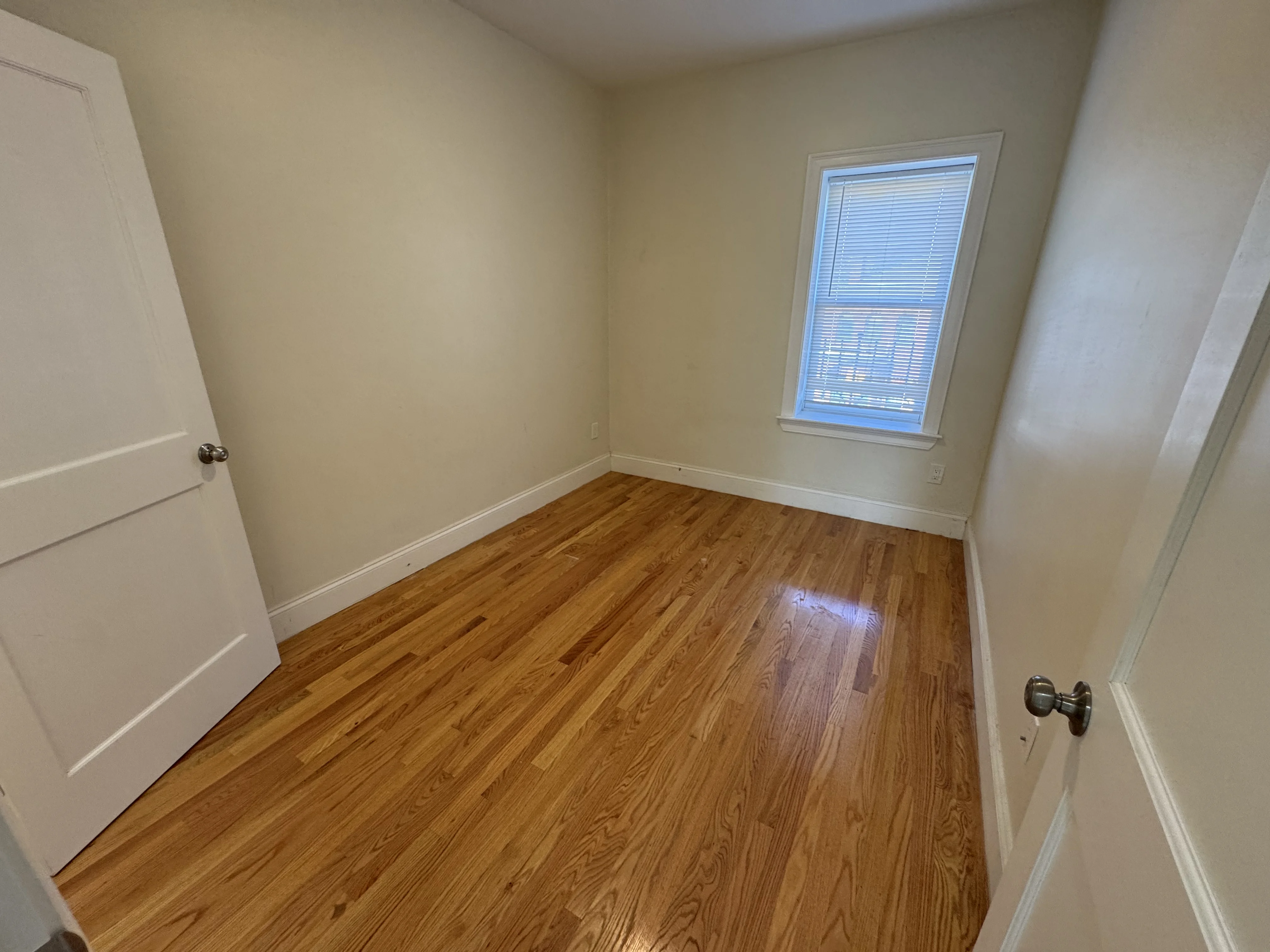 3 bed, 2 bath apartment for rent at 2028 Massachusetts Ave Unit 3, North Cambridge — photo 7 of 11