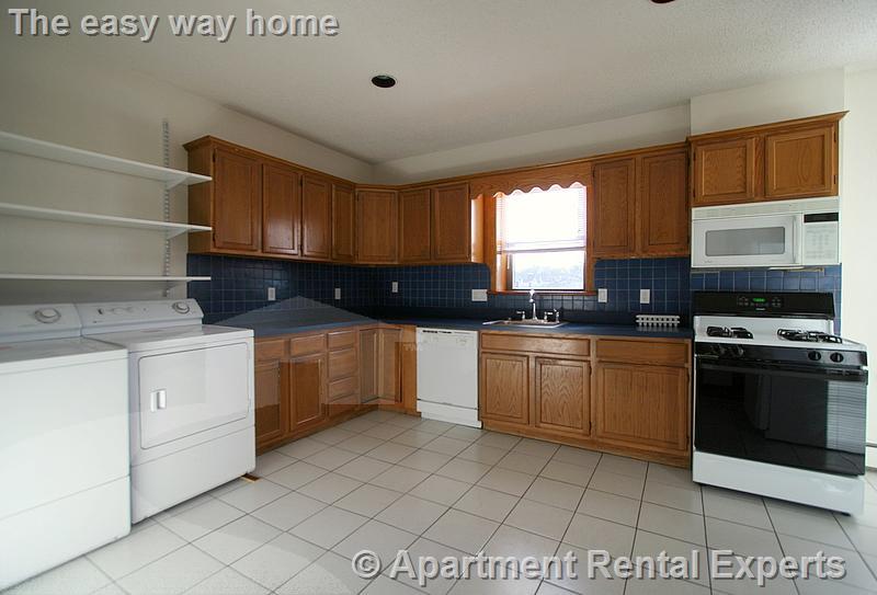 2 bed, 1 bath apartment for rent at 2028 Massachusetts Ave Unit 4, Porter Square — photo 4 of 9