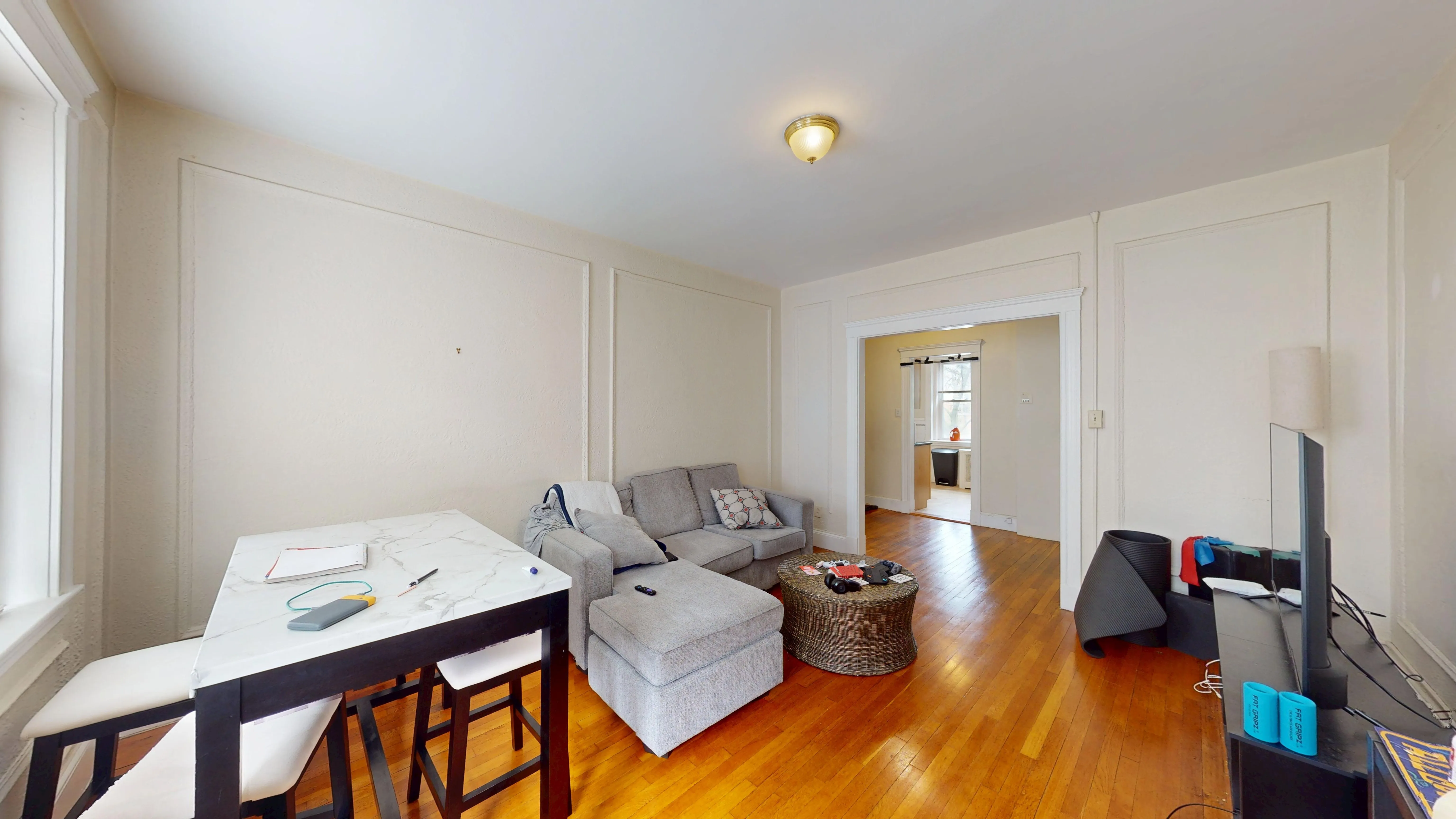 2 bed, 1 bath apartment for rent at 203-205 Winthrop Rd Unit 3, Aspinwall Hill — photo 2 of 16