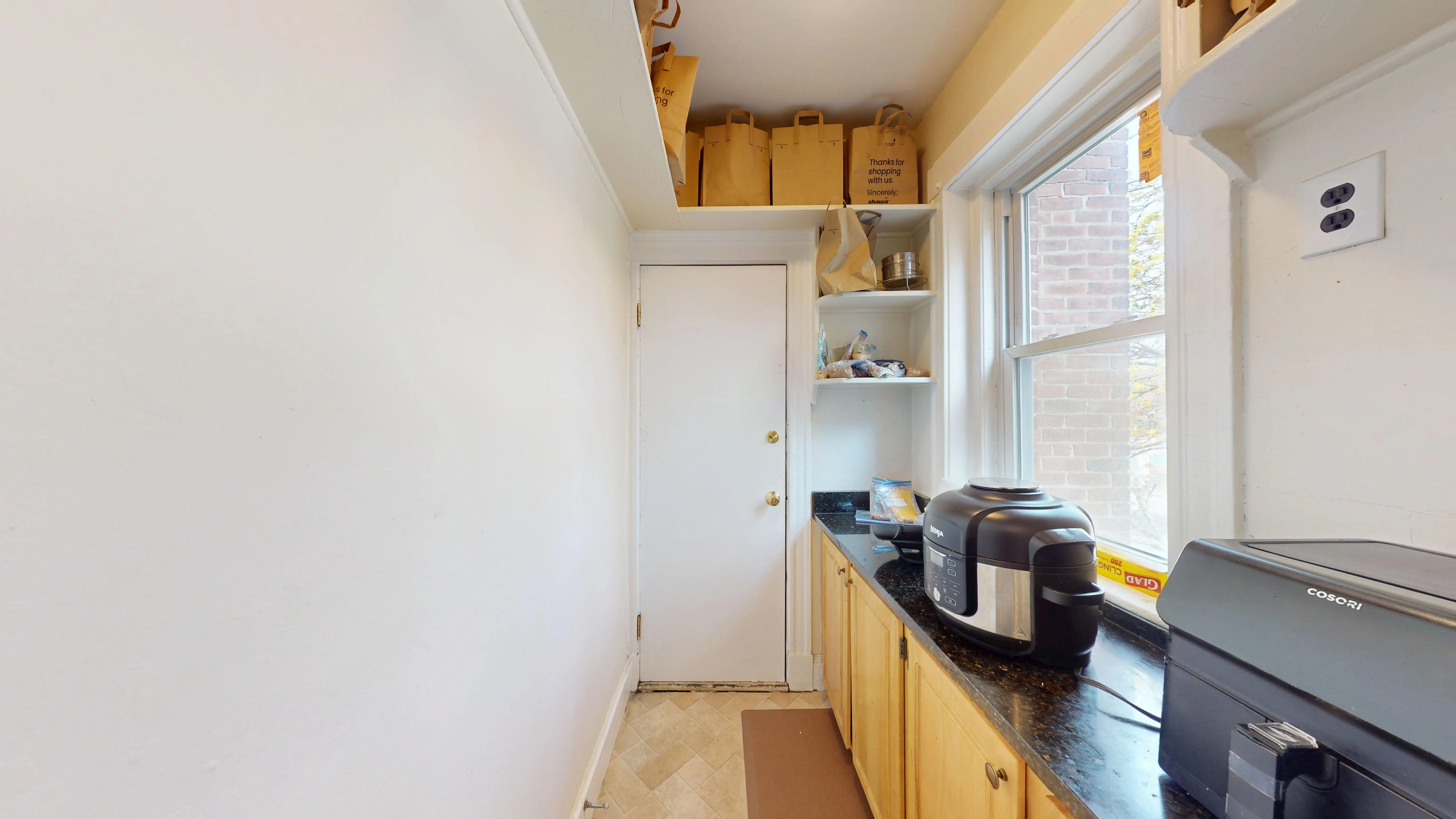 2 bed, 1 bath apartment for rent at 203-205 Winthrop Rd Unit 3, Aspinwall Hill — photo 5 of 16