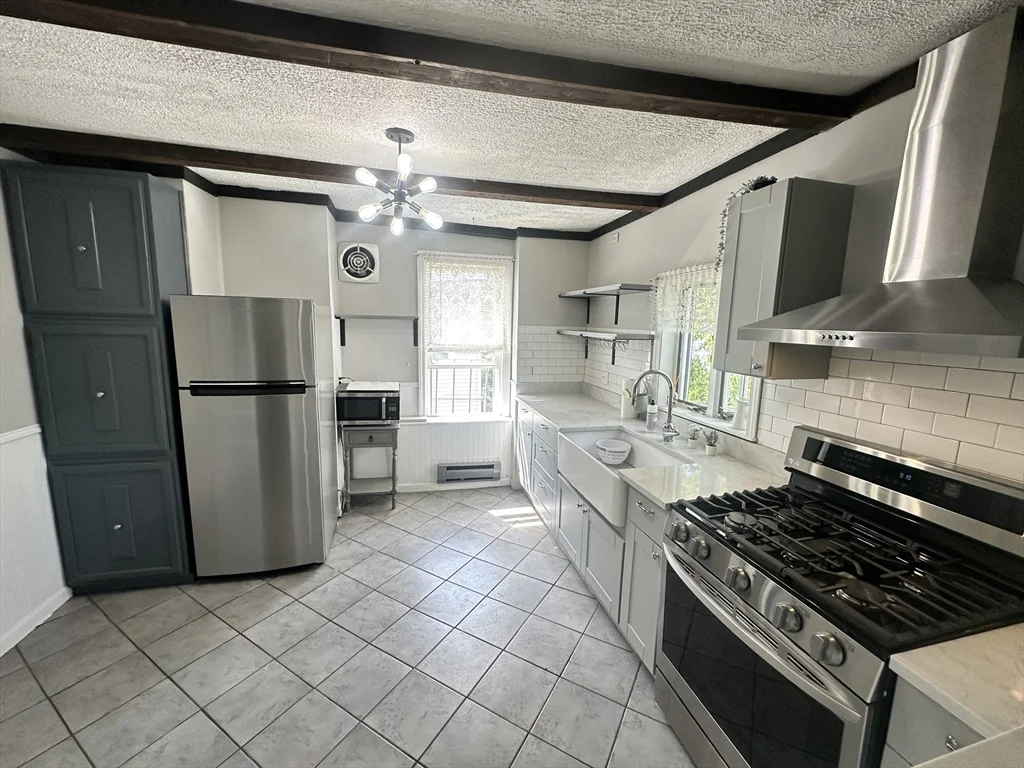 2 bed, 1 bath apartment for rent at 203 3rd St Unit 3, East Cambridge — photo 2 of 10