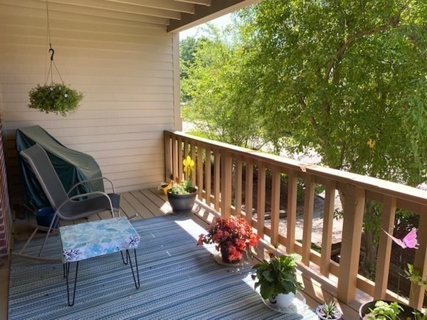 2 bed, 1 bath apartment for rent at 203 Apache Way Unit 203, Tewksbury — photo 1 of 15