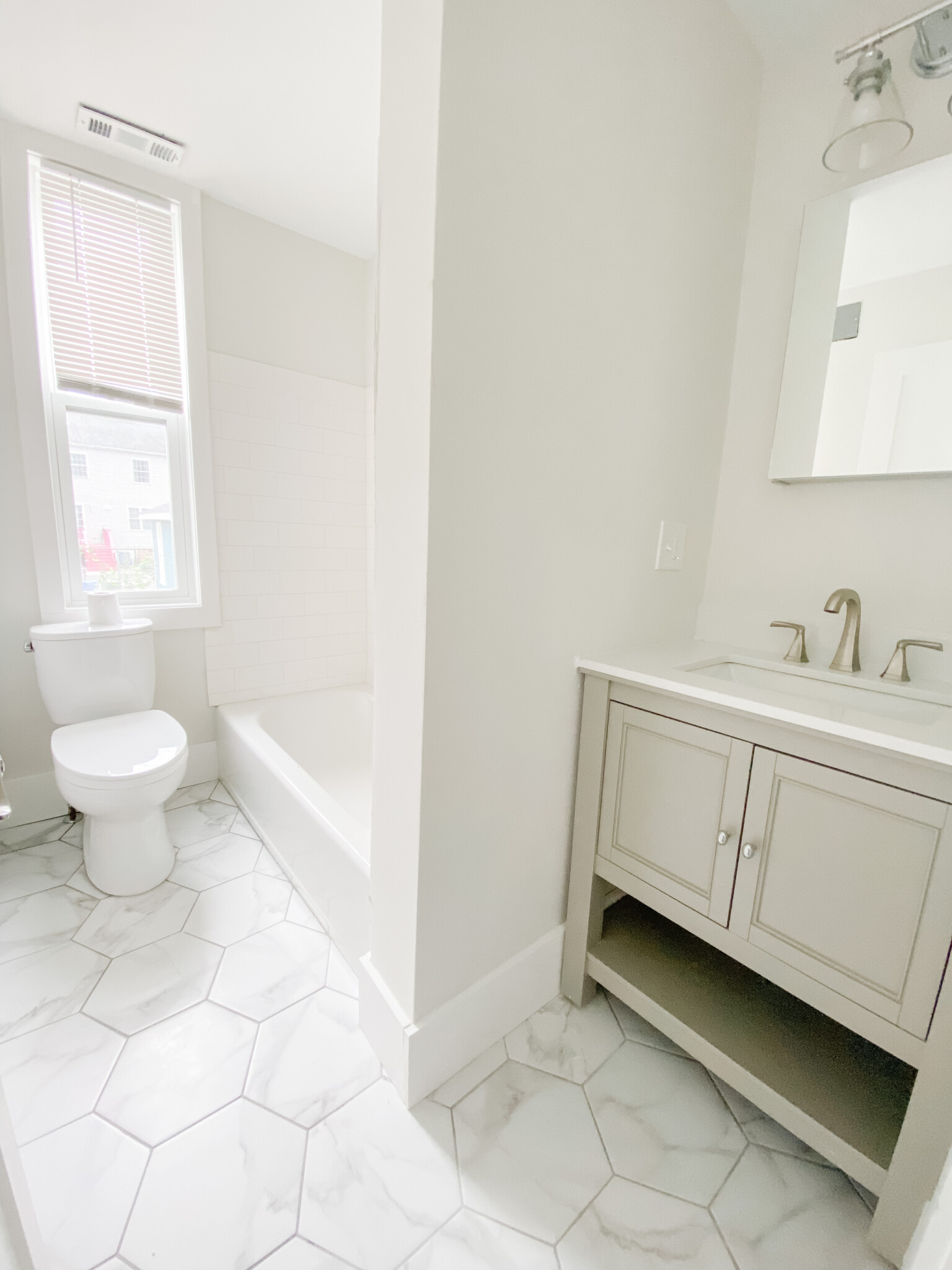 1 bed, 1 bath apartment for rent at 203 Atlantic St Unit 1, North Quincy — photo 14 of 18