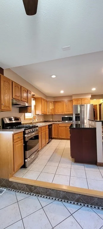 3 bed, 1 bath apartment for rent at 203 Buckley Boulevard Unit 0, Chicopee — photo 9 of 31