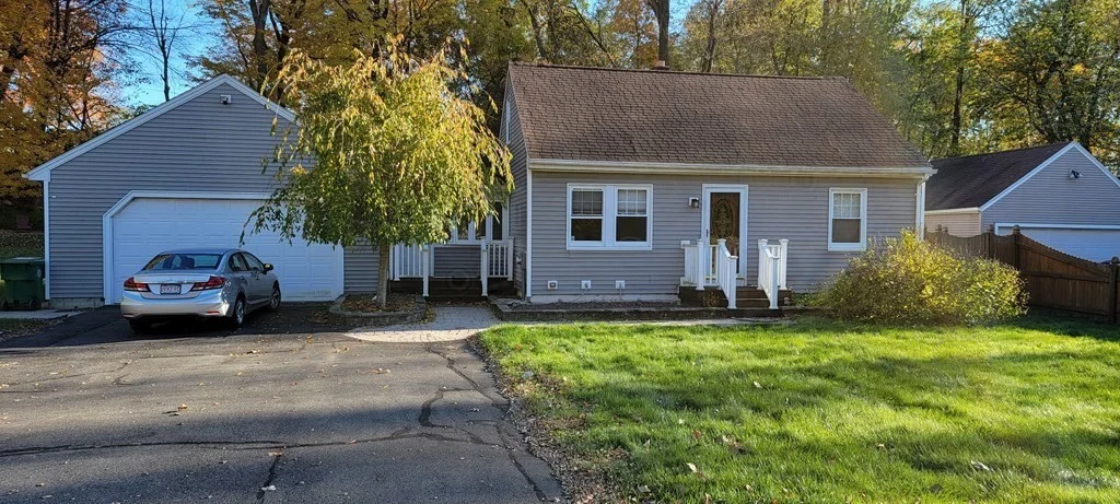 3 bed, 1 bath apartment for rent at 203 Buckley Boulevard Unit 0, Chicopee — photo 1 of 31