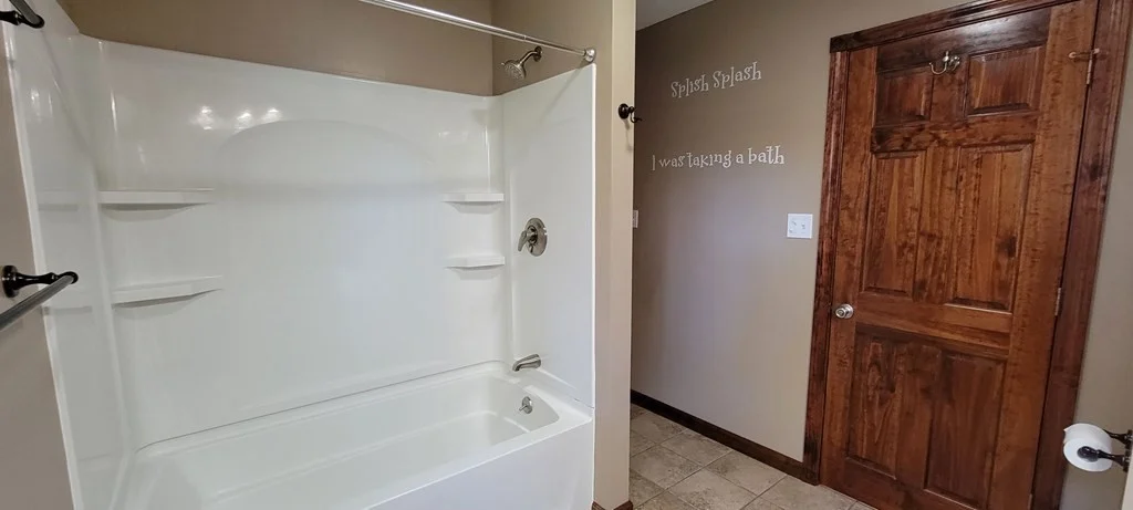 3 bed, 1 bath apartment for rent at 203 Buckley Boulevard Unit 0, Chicopee — photo 13 of 31