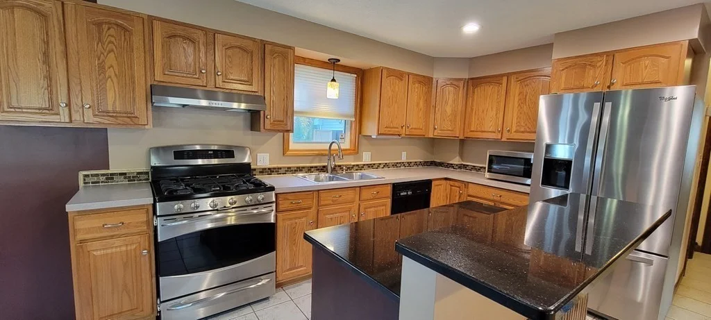 3 bed, 1 bath apartment for rent at 203 Buckley Boulevard Unit 0, Chicopee — photo 6 of 31