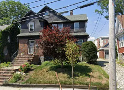 3 bed, 2.5 bath apartment for rent at 203 Ellery Ct Unit 1, Chestnut Hill — photo 2 of 4
