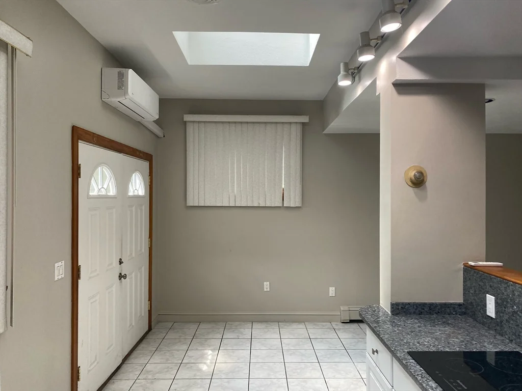 1 bed, 1 bath apartment for rent at 203 Gladstone St Unit R, East Boston — photo 3 of 10