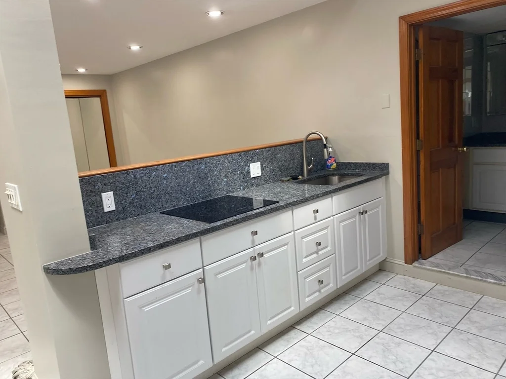 1 bed, 1 bath apartment for rent at 203 Gladstone St Unit R, East Boston — photo 5 of 10