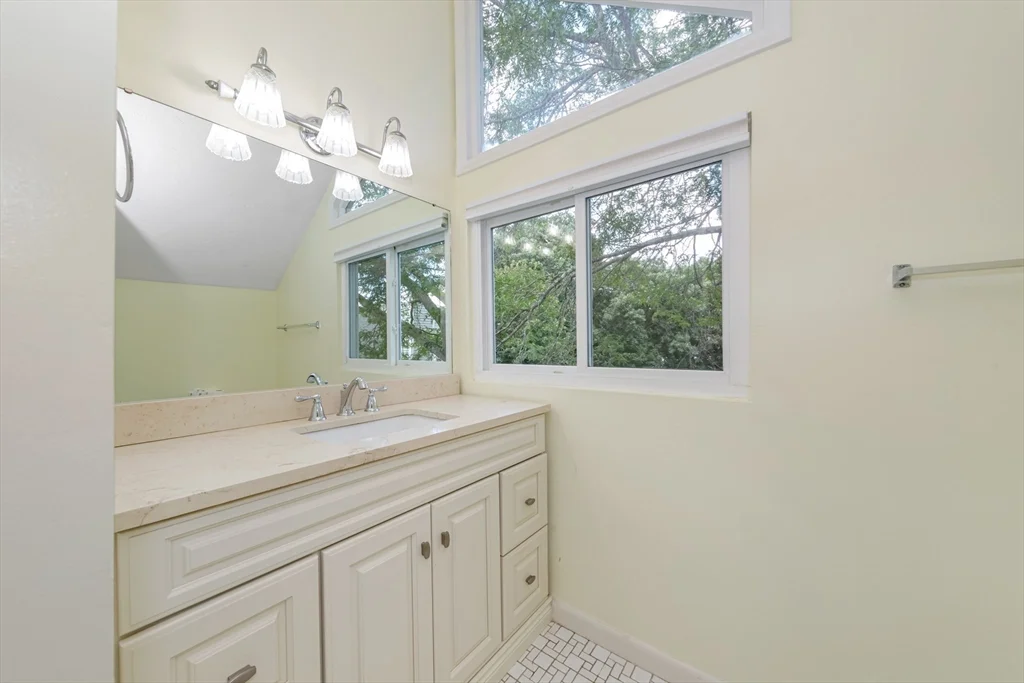 2 bed, 1 bath apartment for rent at 203 Lake St Unit 41, Weymouth — photo 16 of 26
