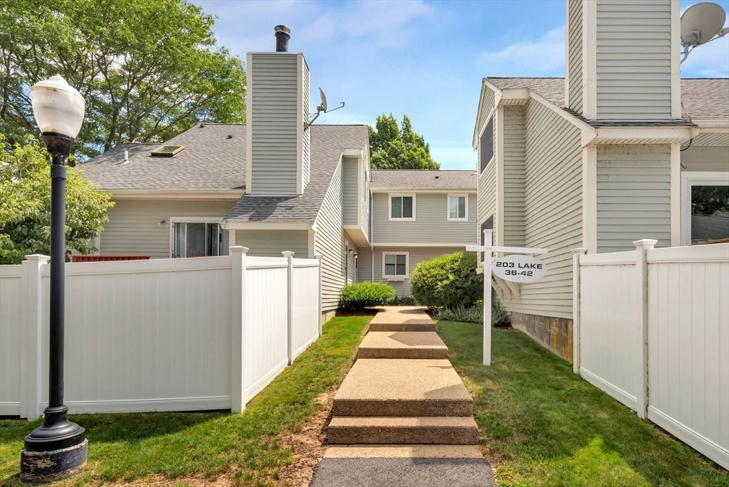 2 bed, 1 bath apartment for rent at 203 Lake St Unit 41, Weymouth — photo 1 of 26