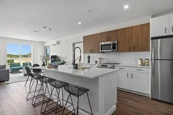 2 bed, 3 bath apartment for rent at 203 Lowell St Unit 118, Wilmington — photo 4 of 24