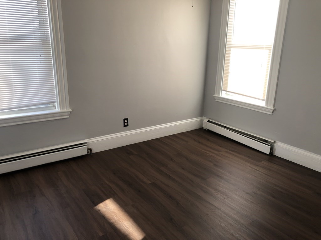 2 bed, 1 bath apartment for rent at 203 N Unit 1, Boston — photo 6 of 17
