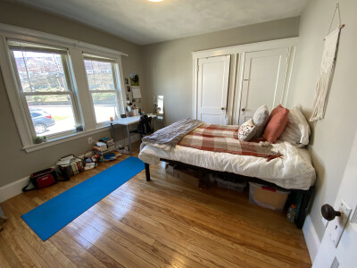 3 bed, 1 bath apartment for rent at 203 South St Unit 1, Banks Square — photo 9 of 12