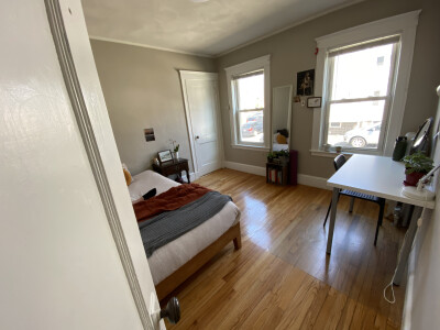 3 bed, 1 bath apartment for rent at 203 South St Unit 1, Banks Square — photo 10 of 12