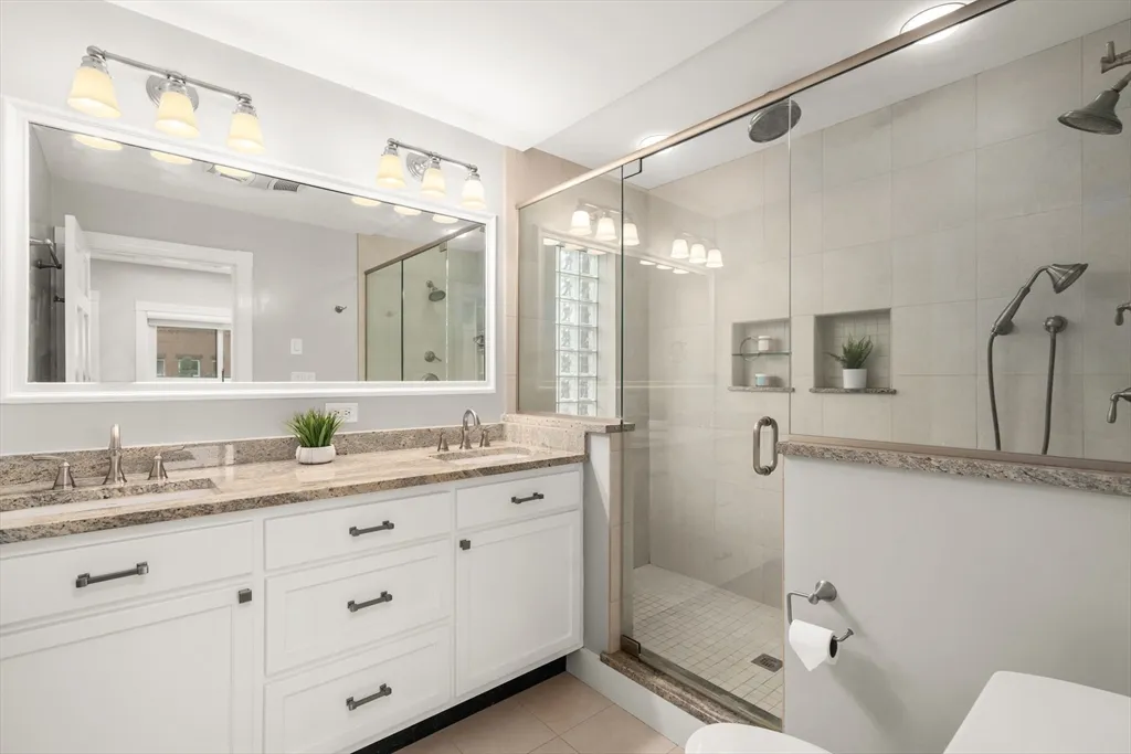 3 bed, 2 bath apartment for rent at 203 Saint Botolph St Unit 4, Back Bay — photo 8 of 14