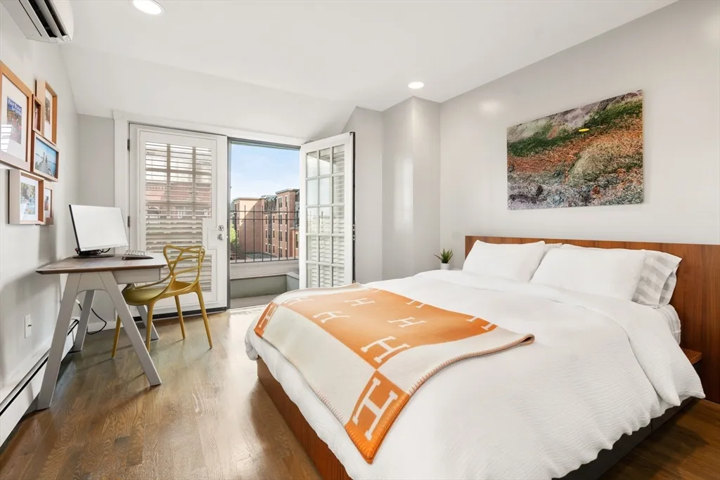 3 bed, 2 bath apartment for rent at 203 Saint Botolph St Unit 4, Back Bay — photo 9 of 14