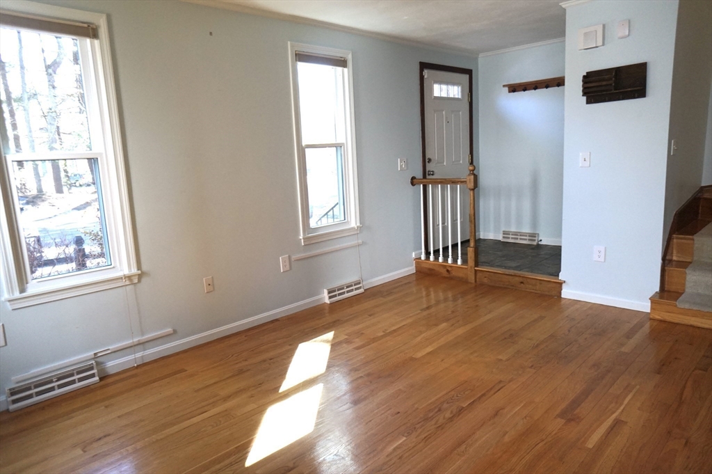 2 bed, 1 bath apartment for rent at 203 Wellman Ave Unit 203, Chelmsford — photo 3 of 12