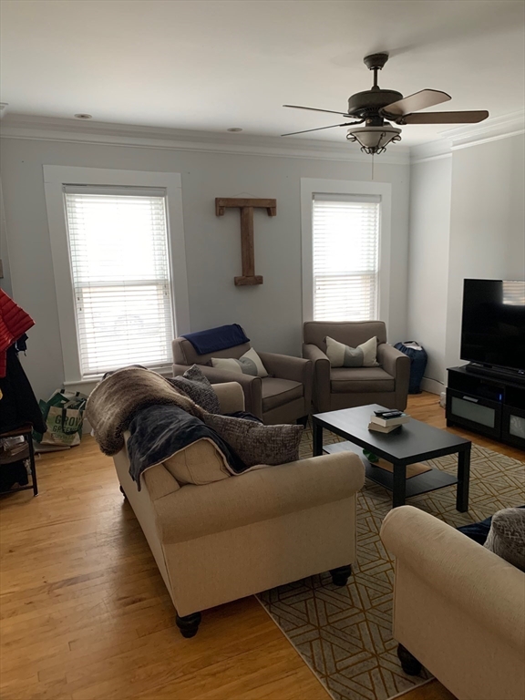 2 bed, 1 bath apartment for rent at 203 West 5th Unit 1, South Boston — photo 2 of 10