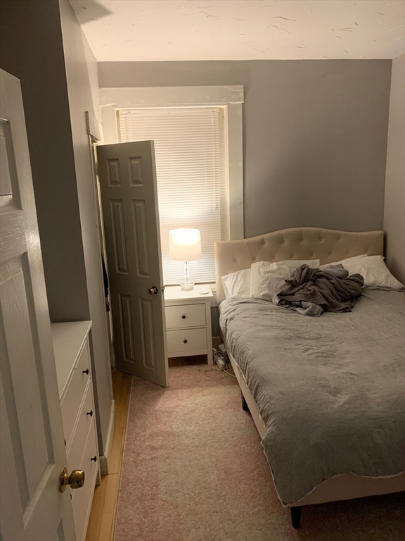 2 bed, 1 bath apartment for rent at 203 West 5th Unit 1, South Boston — photo 4 of 10