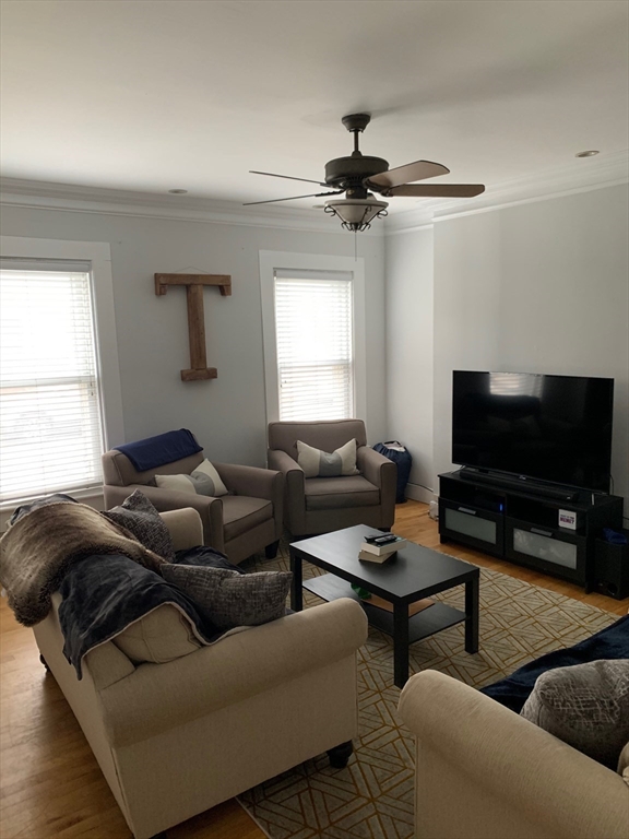 2 bed, 1 bath apartment for rent at 203 West 5th Unit 1, South Boston — photo 7 of 10