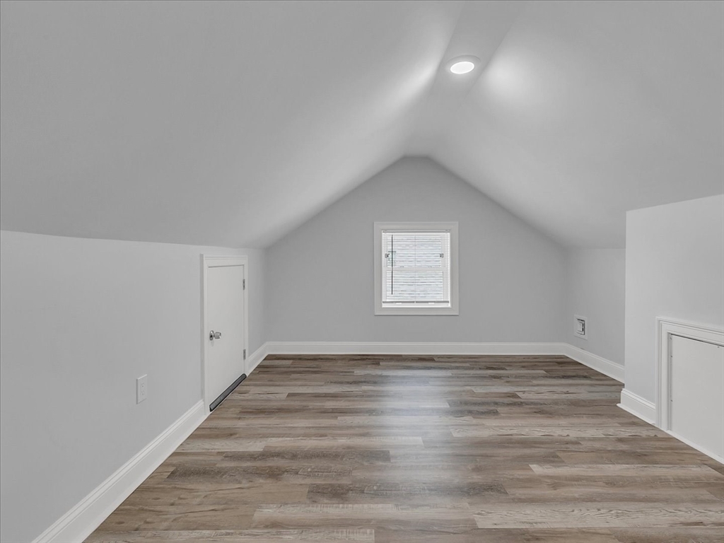 5 bed, 3 bath apartment for rent at 2031 Commonwealth Ave Unit 1, Newton — photo 34 of 35