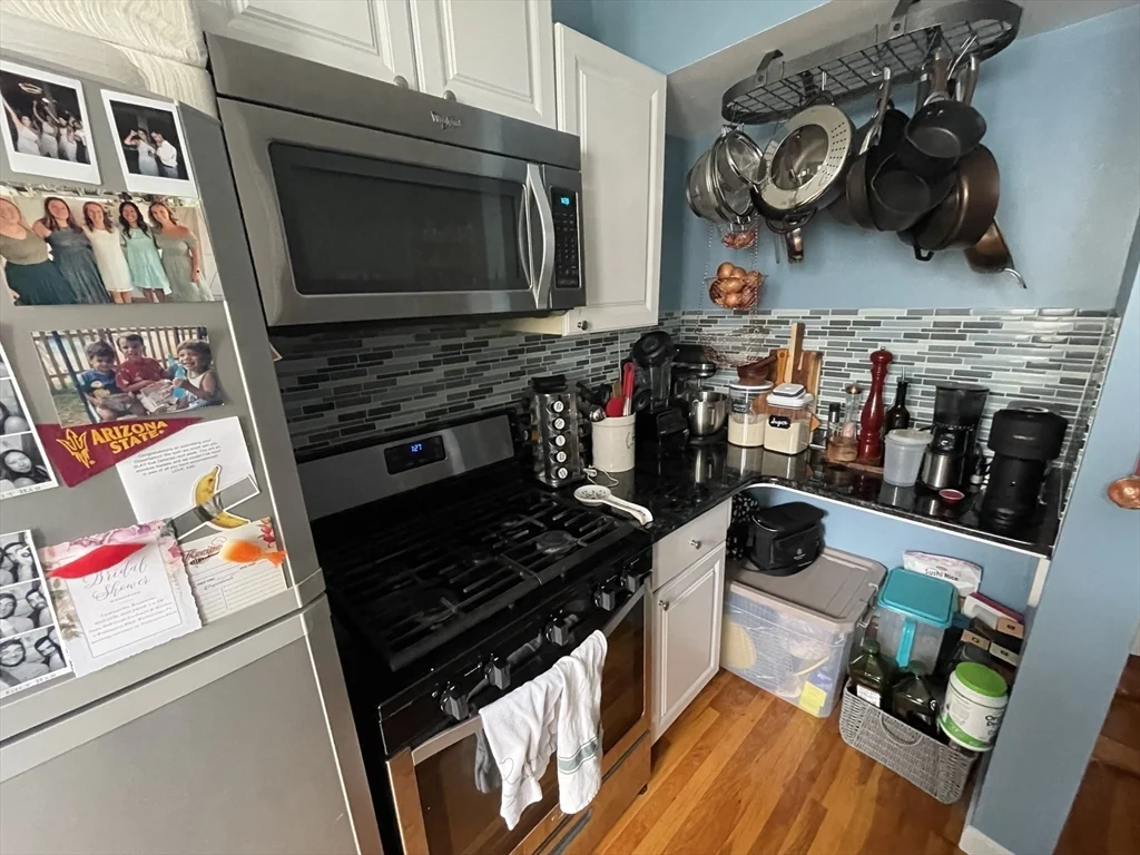 1 bed, 1 bath apartment for rent at 2031 Commonwealth Ave Unit 15, Brighton — photo 5 of 12