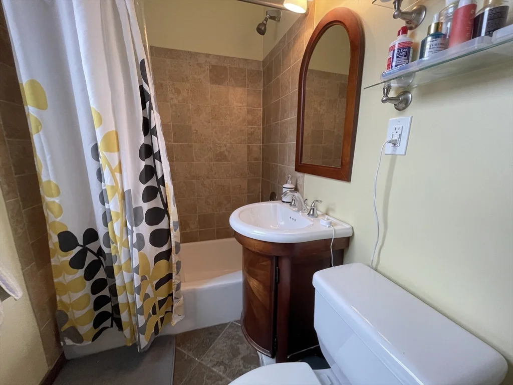1 bed, 1 bath apartment for rent at 2031 Commonwealth Ave Unit 15, Brighton — photo 8 of 12