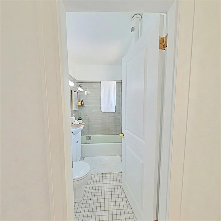 1 bed, 1 bath apartment for rent at 2031 Commonwealth Ave Unit 16, Brighton — photo 29 of 29
