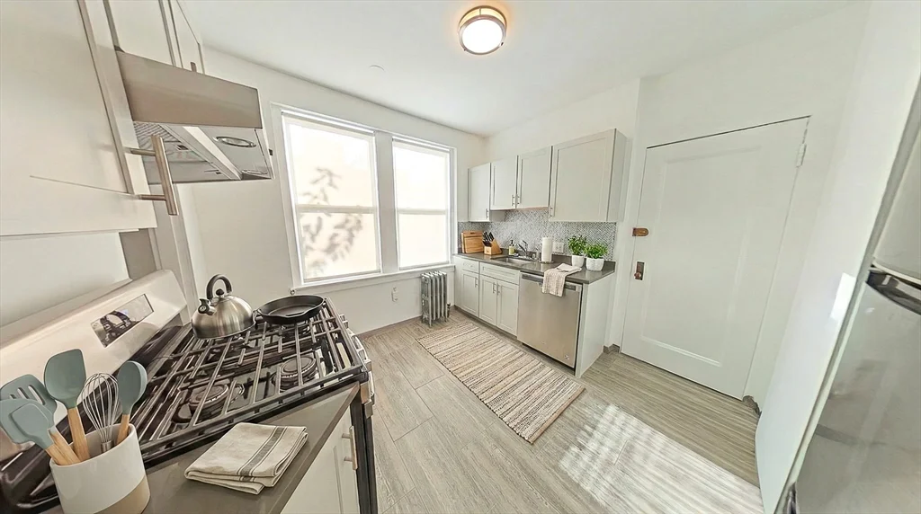 1 bed, 1 bath apartment for rent at 2031 Commonwealth Ave Unit 16, Brighton — photo 18 of 29