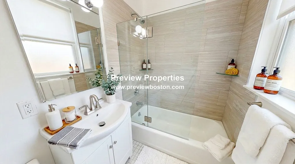 1 bed, 1 bath apartment for rent at 2031 Commonwealth Ave Unit 16P, Brighton — photo 17 of 29
